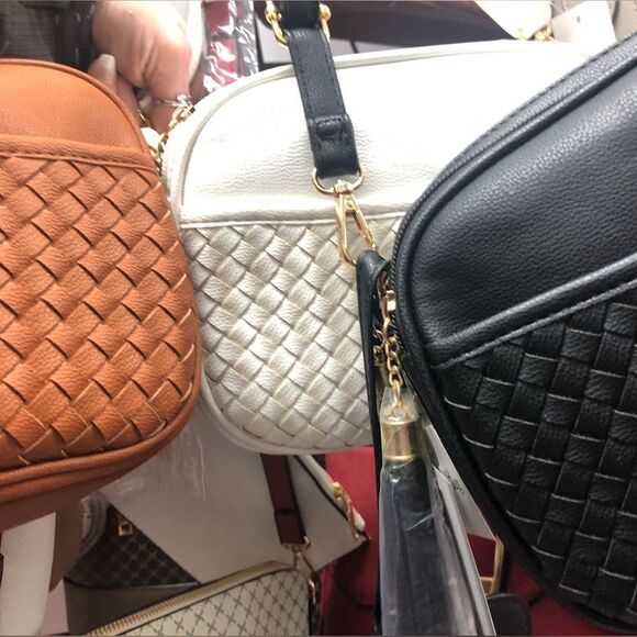 AR New York Handbags - 2 in 1 AR New York bags choose your color